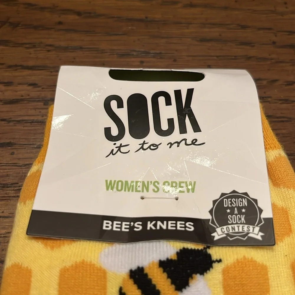 Sock it to Me Bee’s Knees crew socks, NWT‎